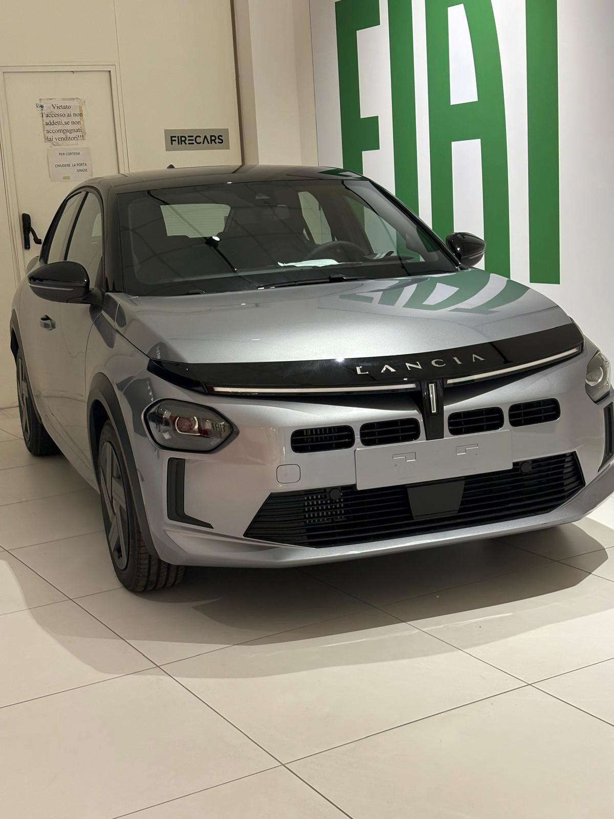 Lancia Ypsilon Hybrid e-DCT