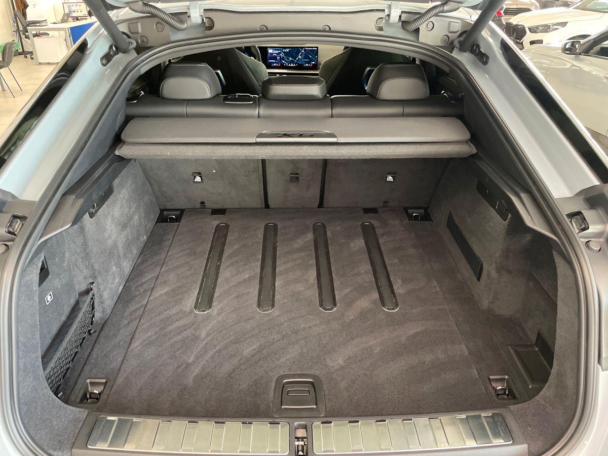 BMW X6 G06 LCI 2023 - X6 M60i auto