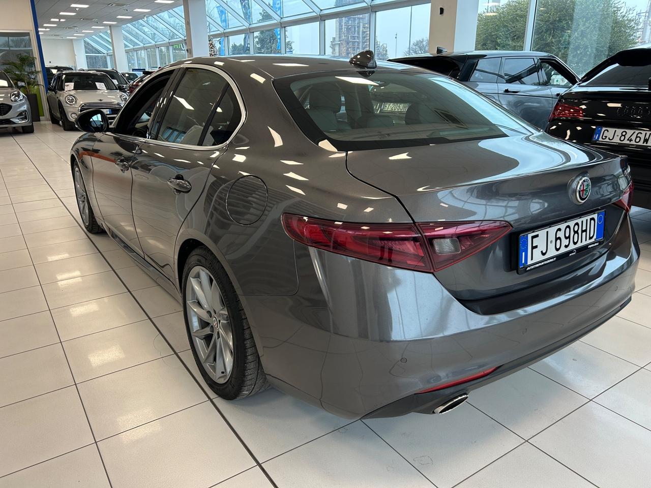 Alfa Romeo Giulia 2.0 Turbo 200 CV AT8 Super