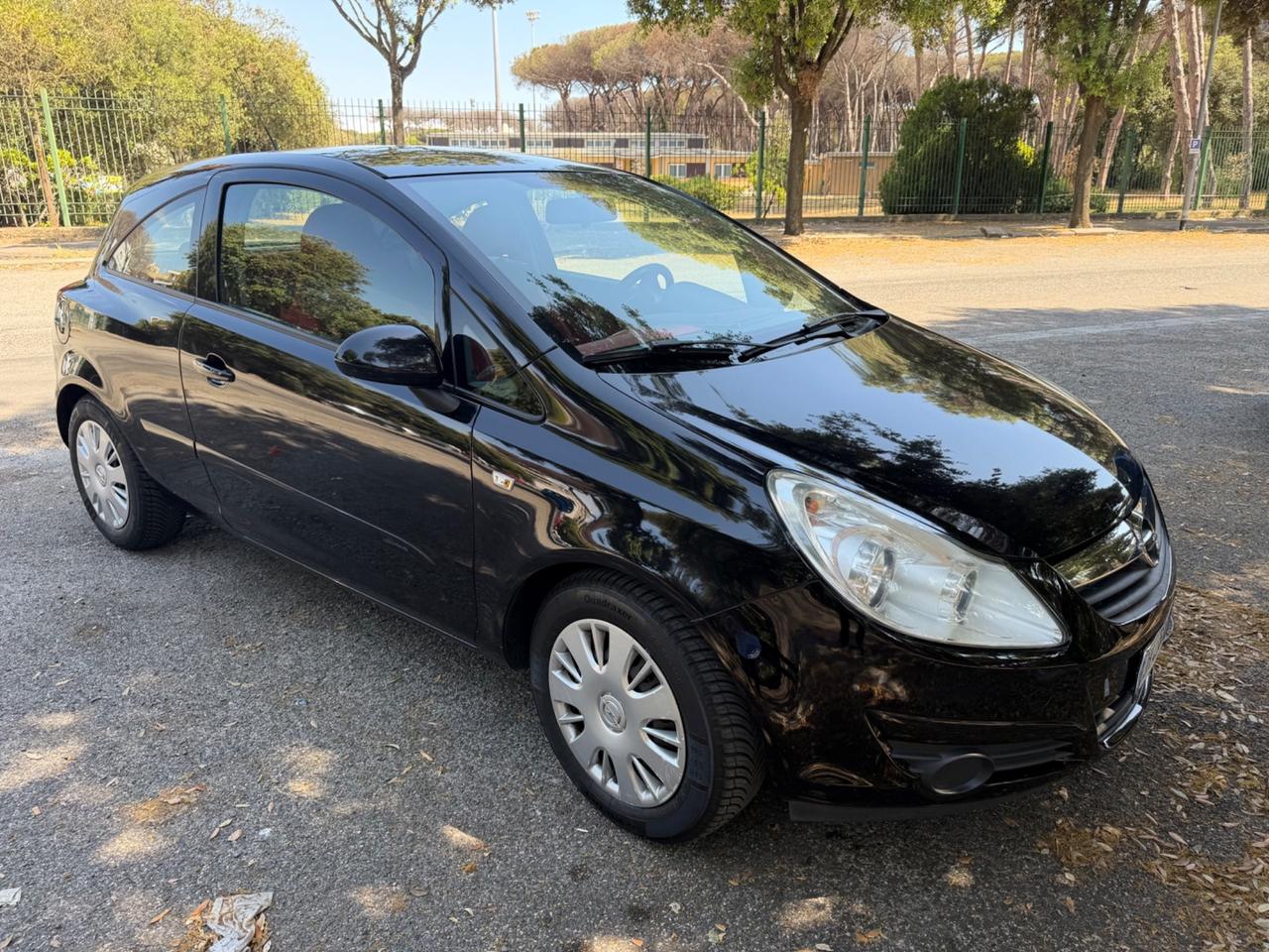 Opel Corsa 1.2 3 porte Enjoy
