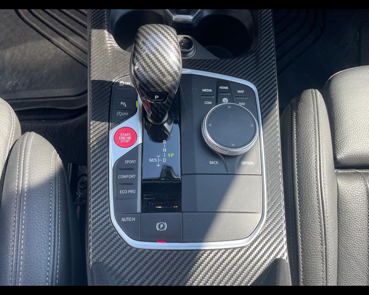 BMW Serie 1 (F40) - M 135i xDrive