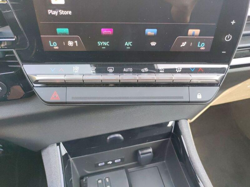 Renault Austral evolution MY23 mild hybrid advanced 130