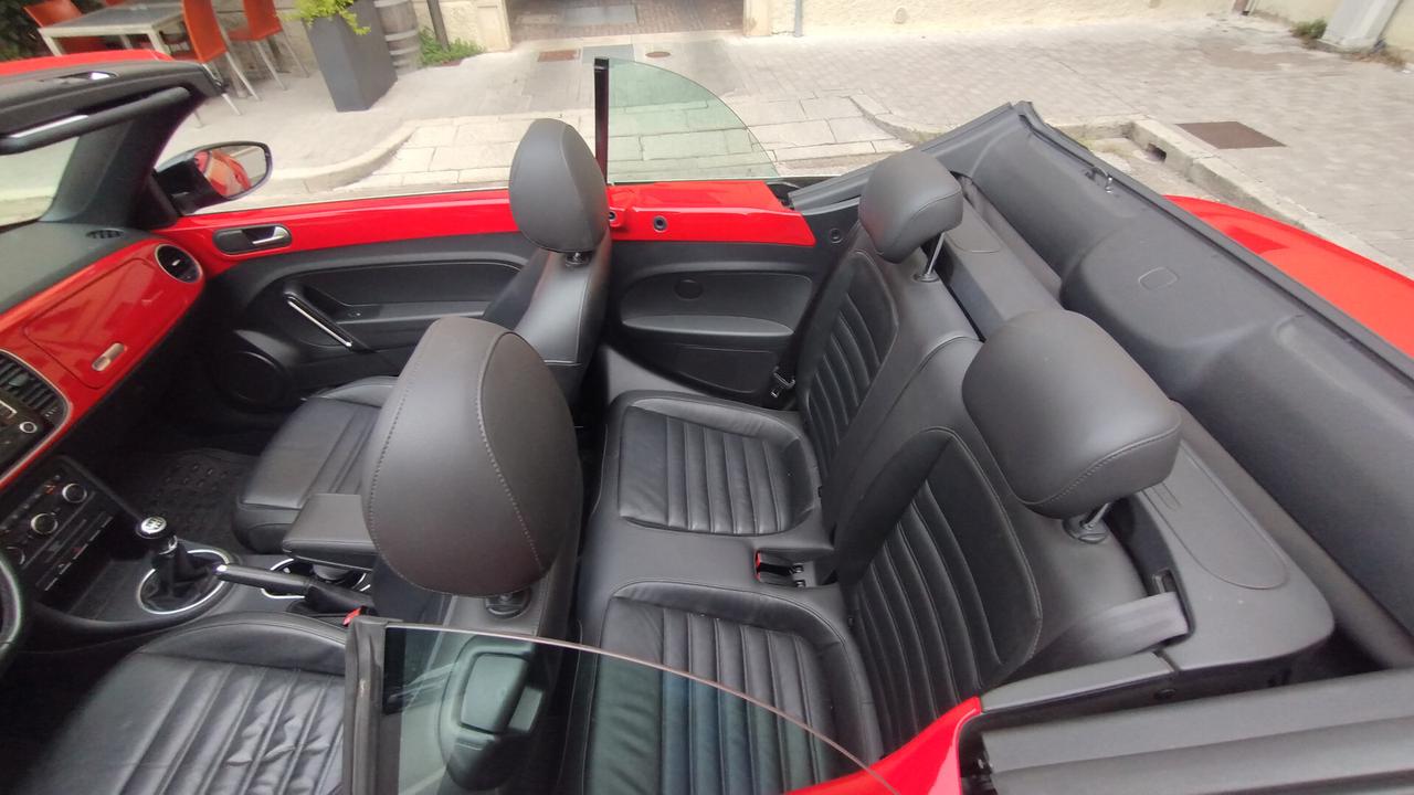 Volkswagen Maggiolino Cabrio 2.0 TDI Sport BlueMotion Technology