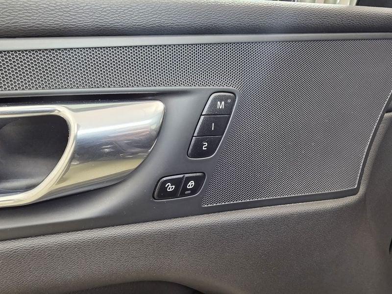 Volvo XC60 B4 D AWD Autom. Inscription GANCIO TRAINO