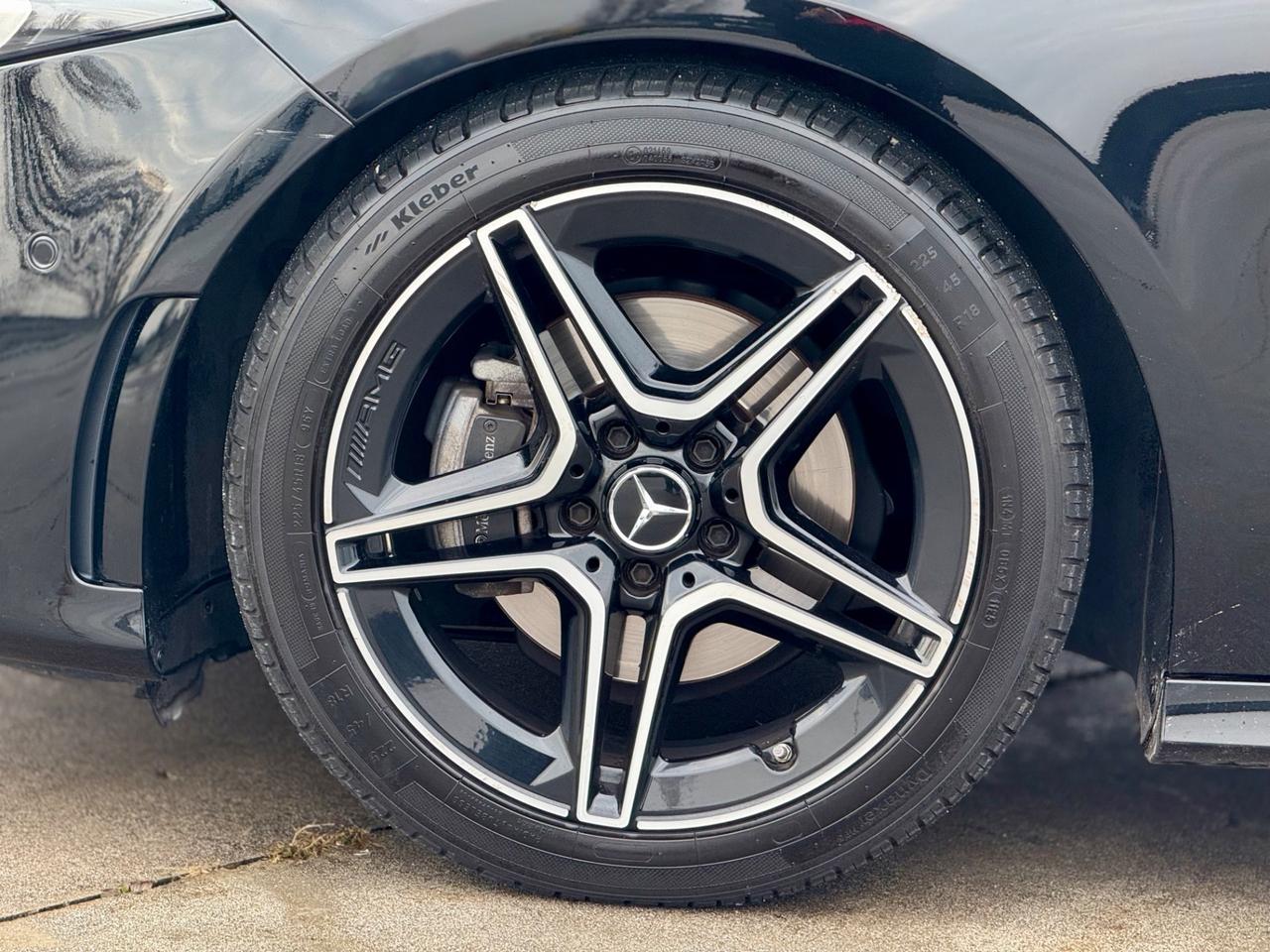 Mercedes-benz A 200 d Premium Night Edition First