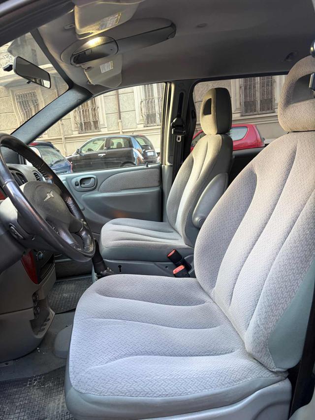CHRYSLER Voyager 2.5 CRD cat LX
