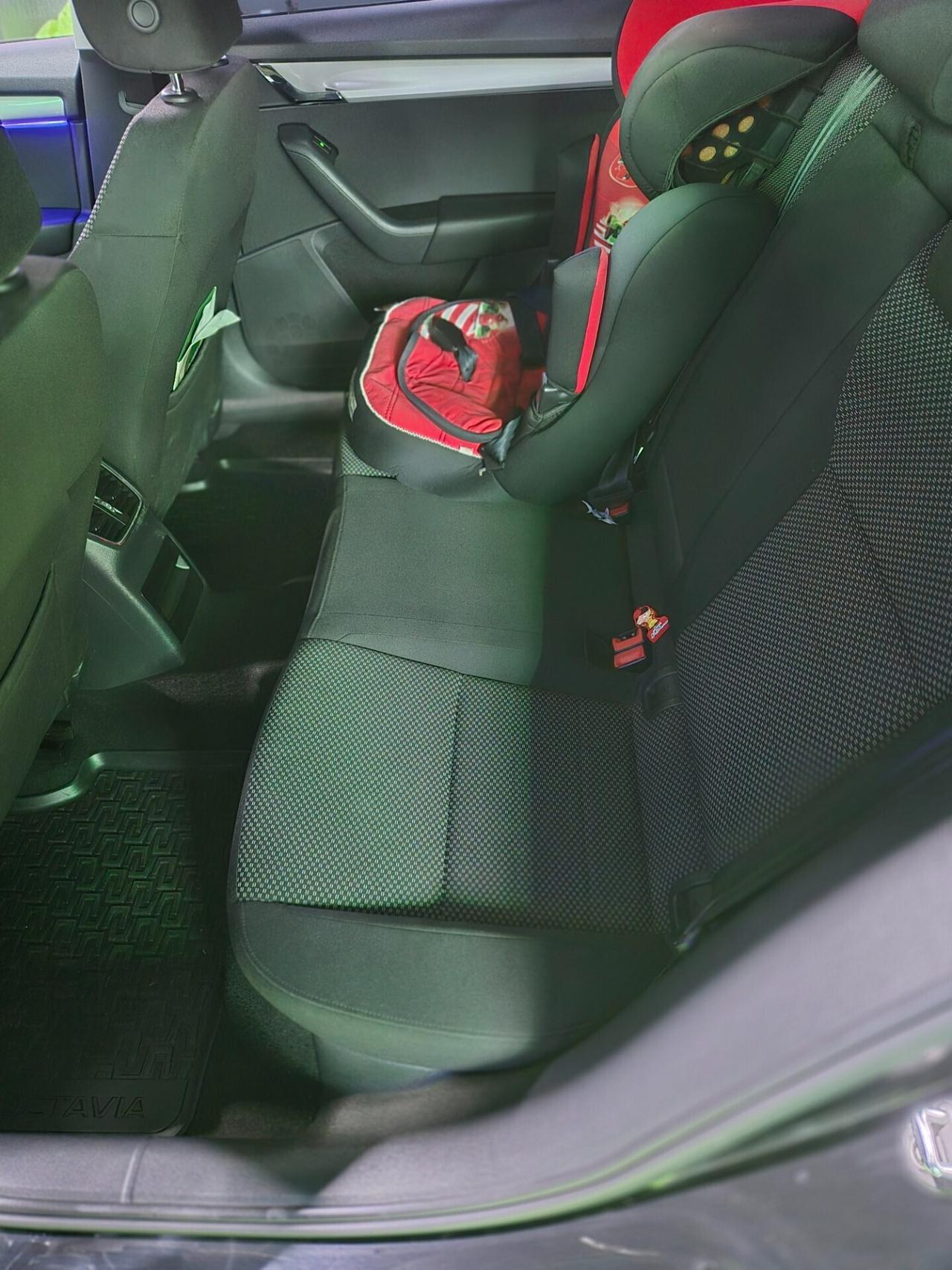 Skoda Octavia 1.6 TDI CR 110 CV Wagon Executive