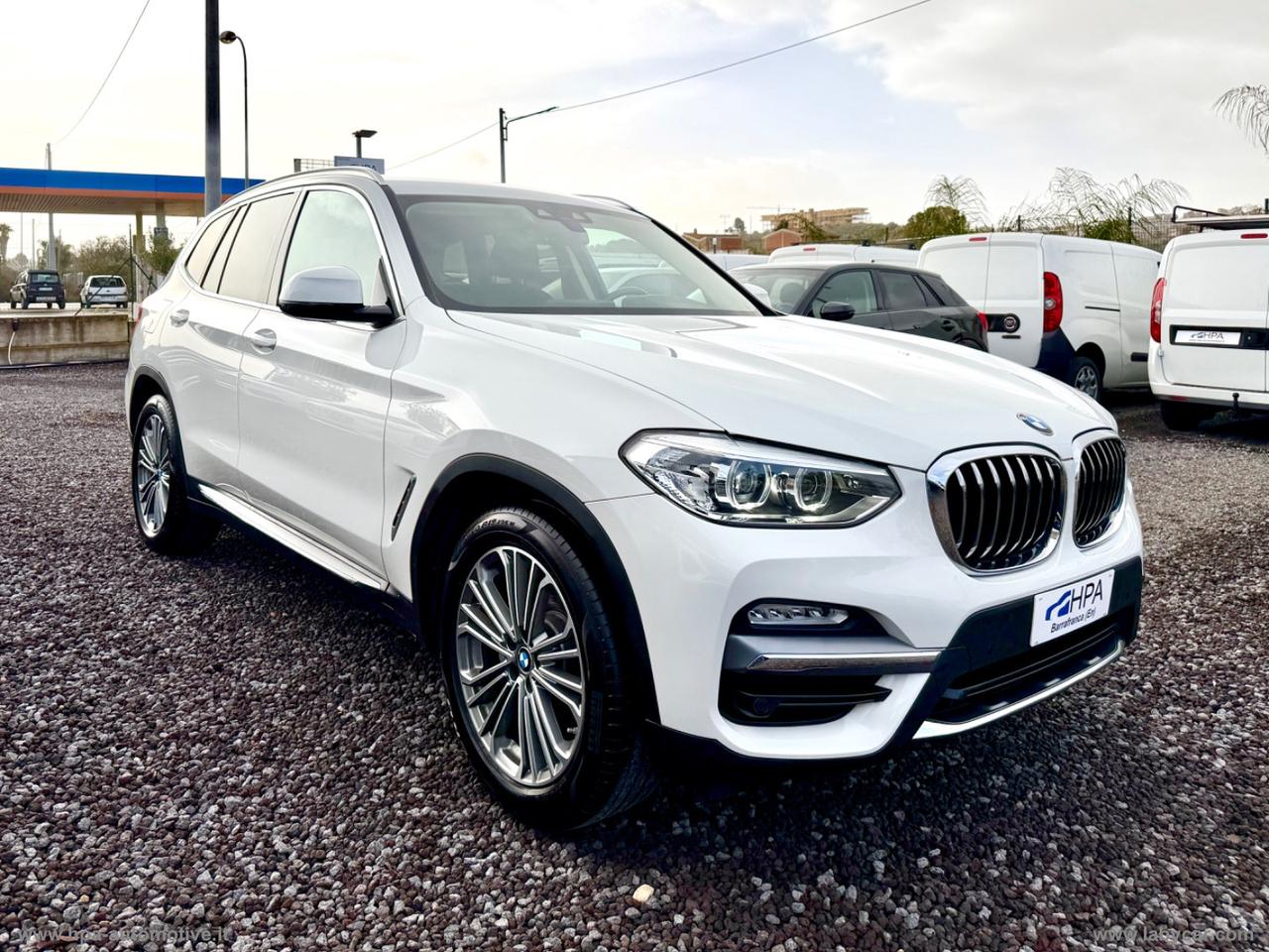 BMW X3 xDrive20d Luxury NAVI PELLE LED CERCHI 19