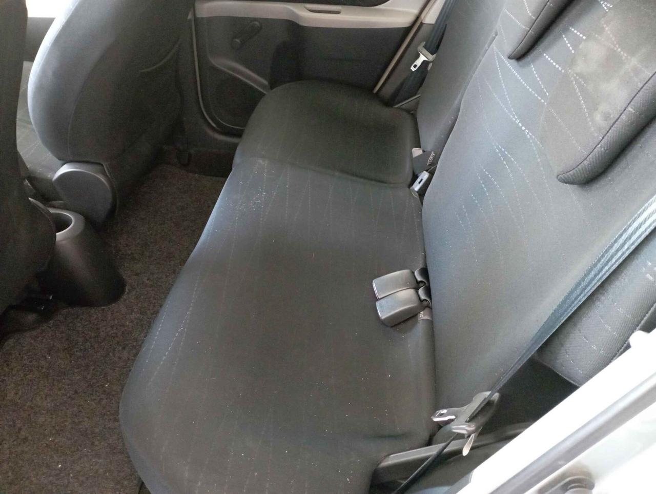 Toyota Yaris 1.3 5 porte Luna