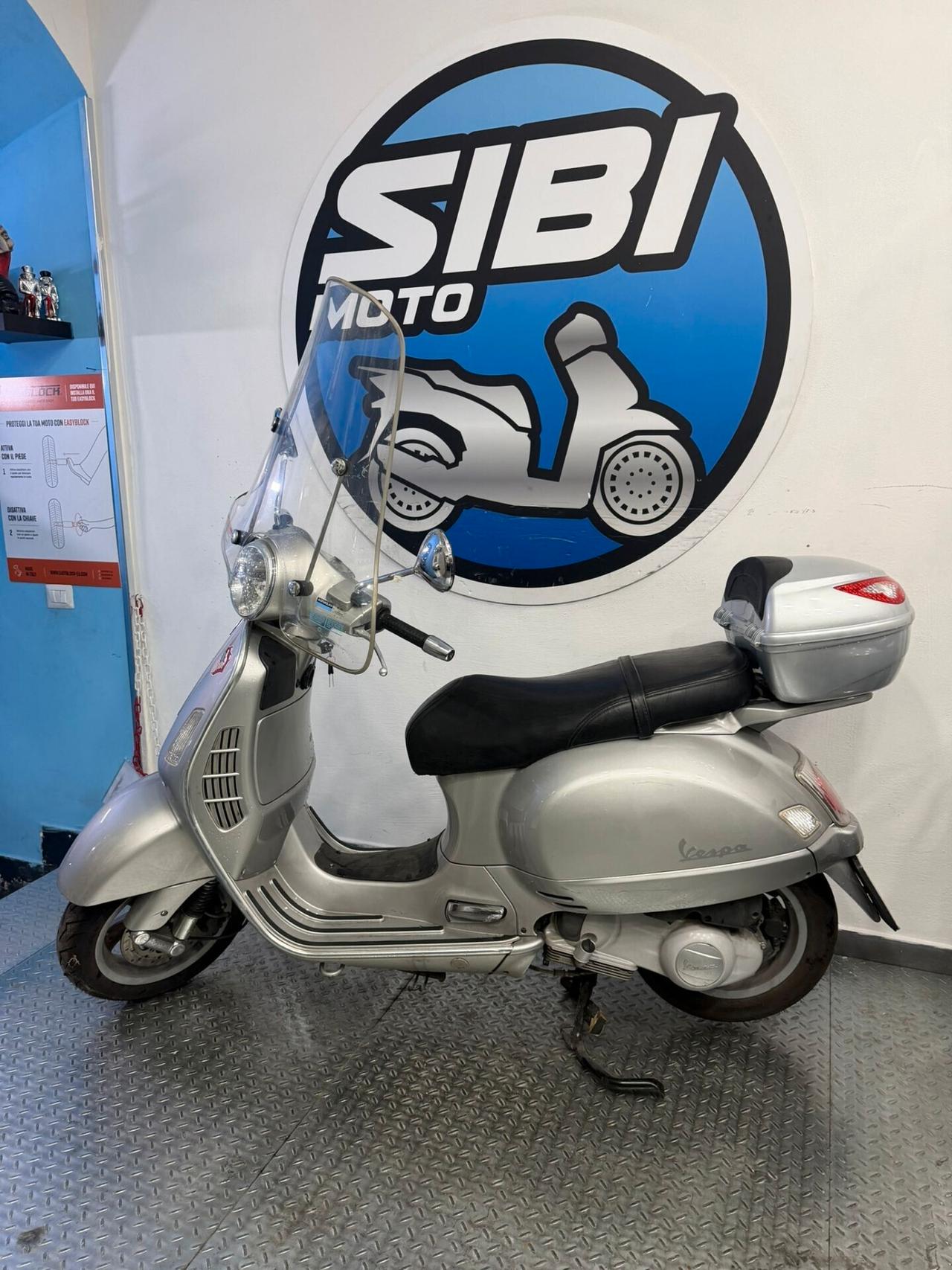 Piaggio Vespa 200 L