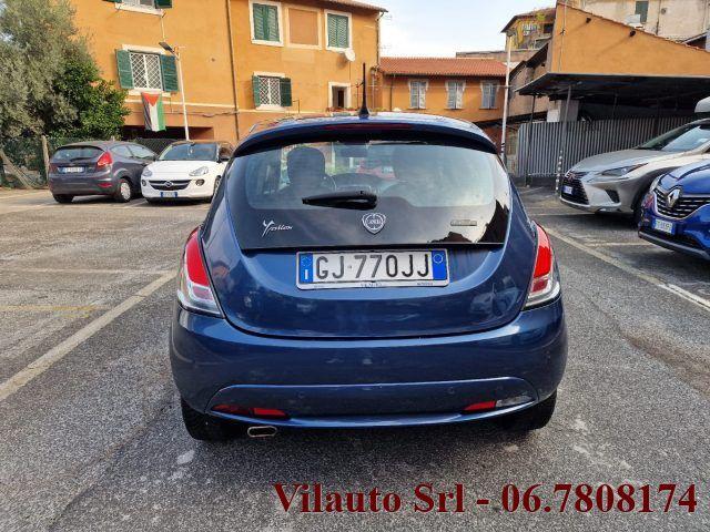 Lancia Ypsilon 1.0 firefly hybrid Gold s&s 70cv