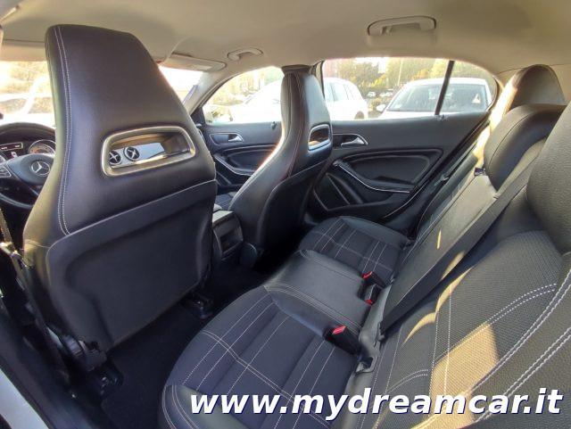 MERCEDES-BENZ GLA 180 d Automatic Business