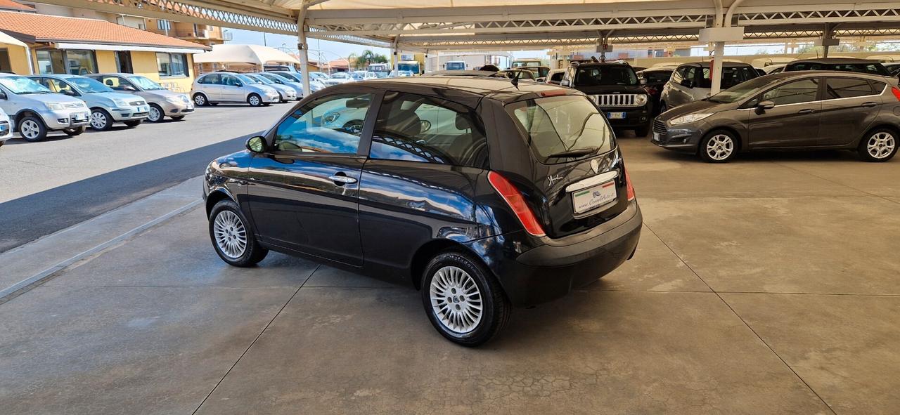 Lancia Ypsilon 1.3 Mjt 70cv