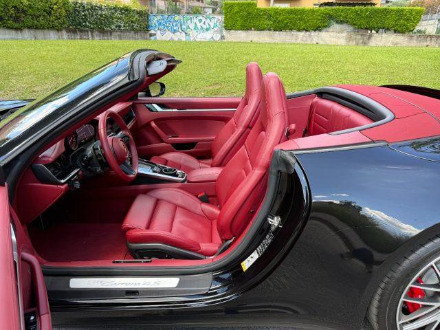 PORSCHE 992 Carrera 4S Cabriolet PRIMA VERNICE