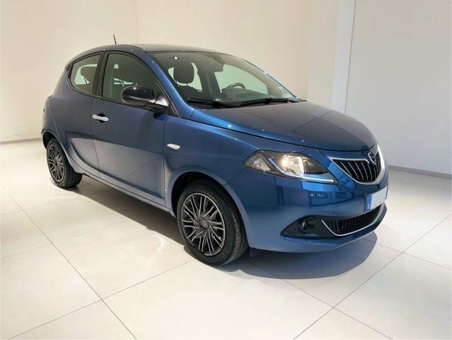 Lancia Ypsilon III 1.0 firefly hybrid Gold s&s 70cv