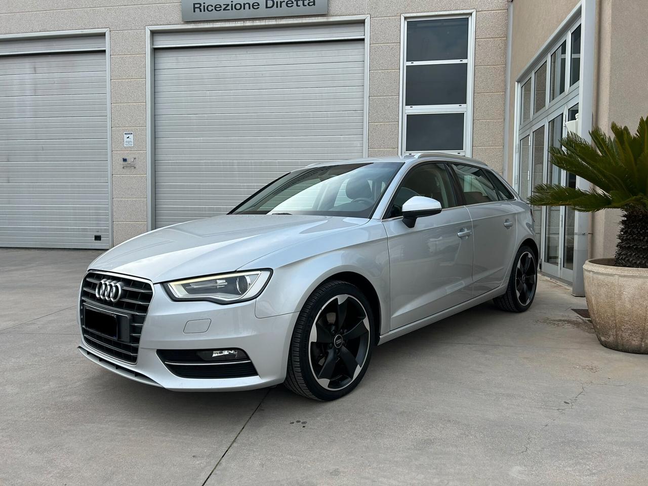 Audi A3 1.6 TDI 105CV Ambition