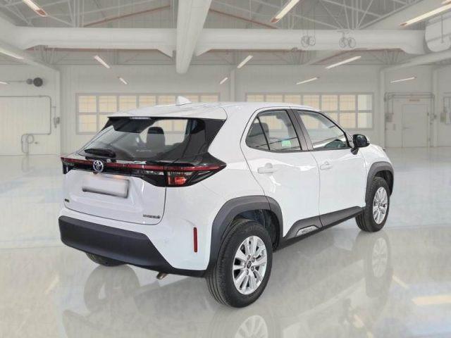 TOYOTA Yaris Cross 1.5 Hybrid 5p. E-CVT AWD-i Business