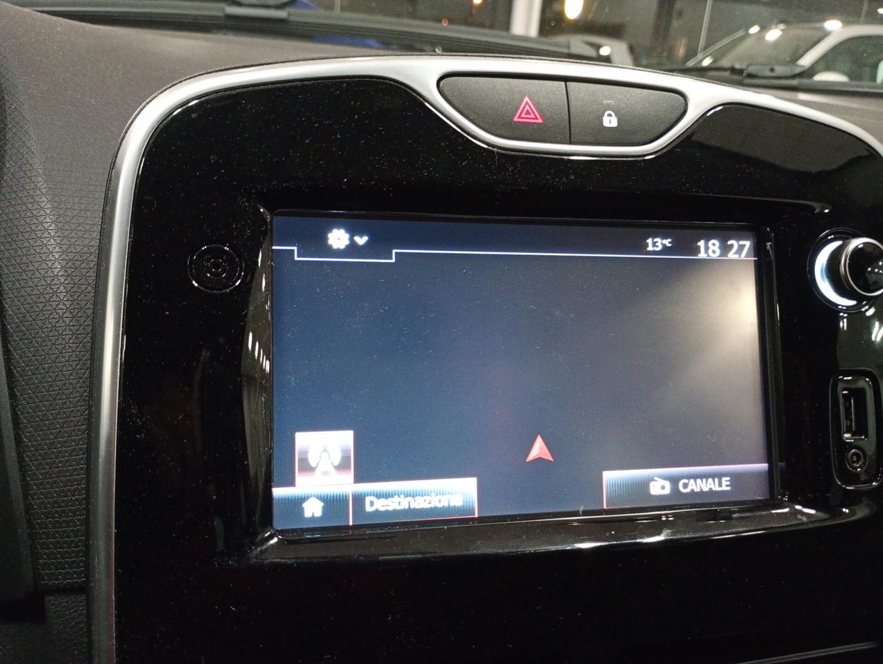 Renault Clio TCe 12V 90CV Start&Stop 5 porte Limited - Neopatentati