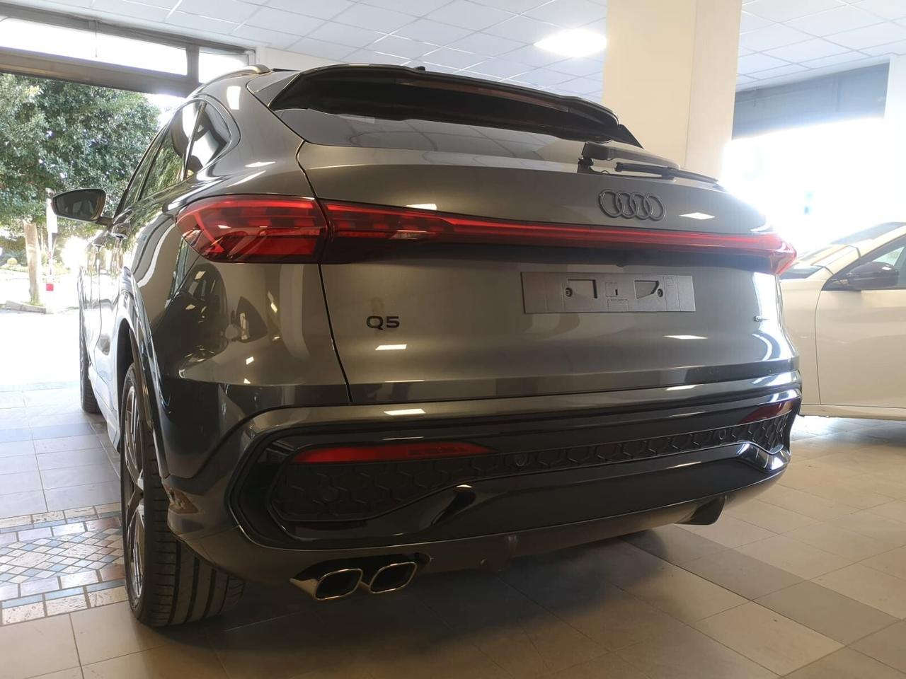 AUDI Q5 Sportback 40 TDI quattro S-tronic S-line 2025