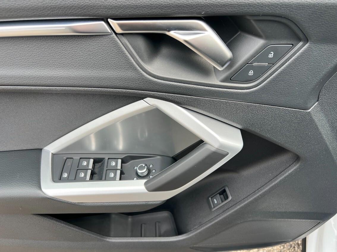 Audi Q3 SPB Sportback 35 2.0 tdi S line s-tronic Tetto Ap.