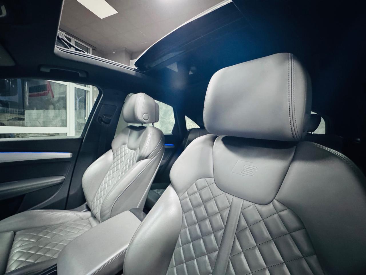 AUDI SQ5 SPORTBACK TDI HYBRID IDENTITY BLACK