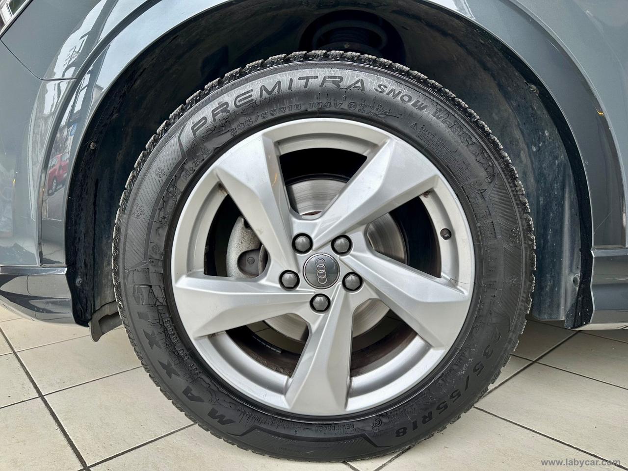 AUDI Q3 35 TDI S tronic Business Advanced