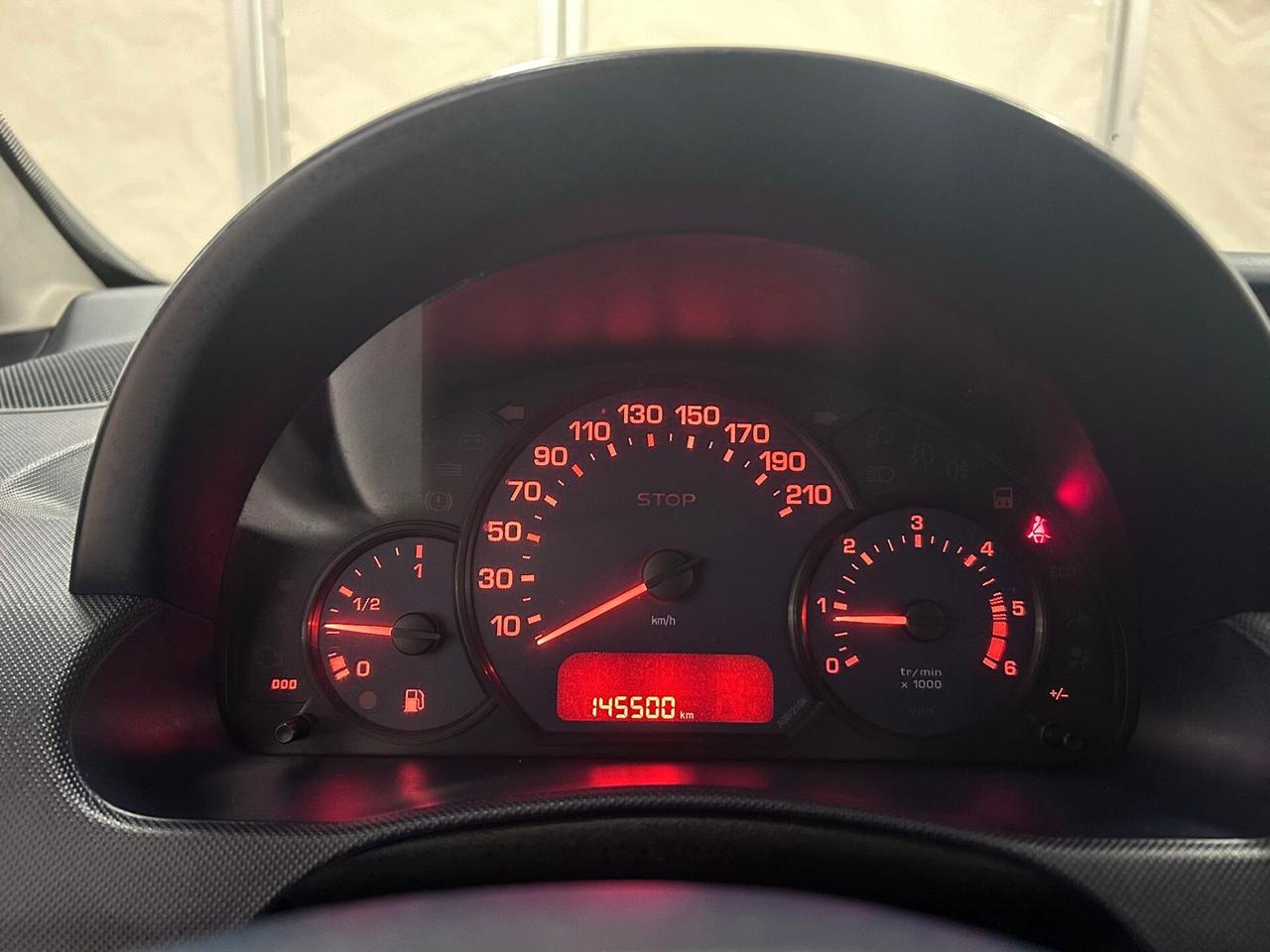 Peugeot 1007 1.4 HDi Happy