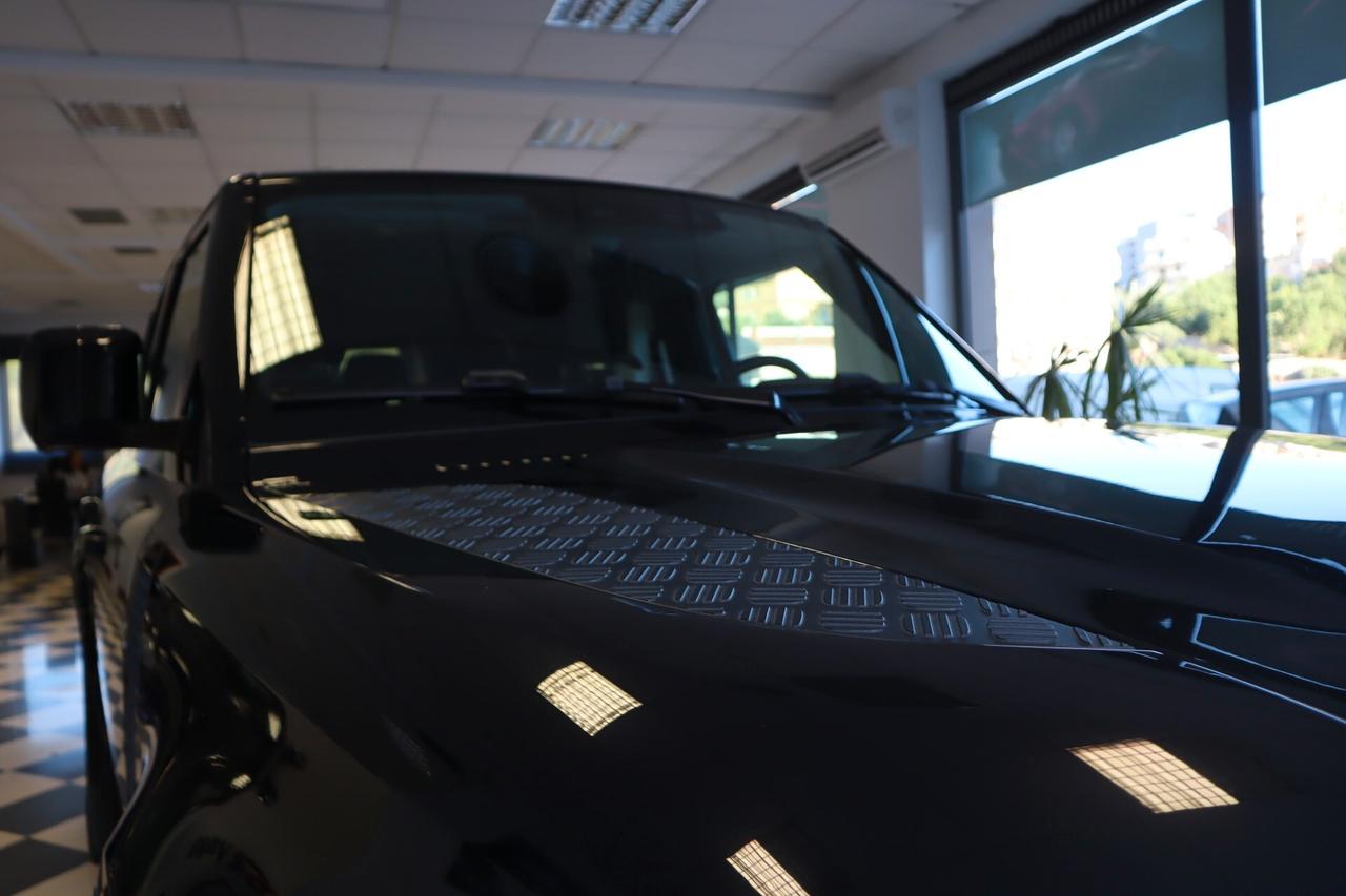 Land Rover Defender 90 3.0D I6 200 CV AWD Auto S