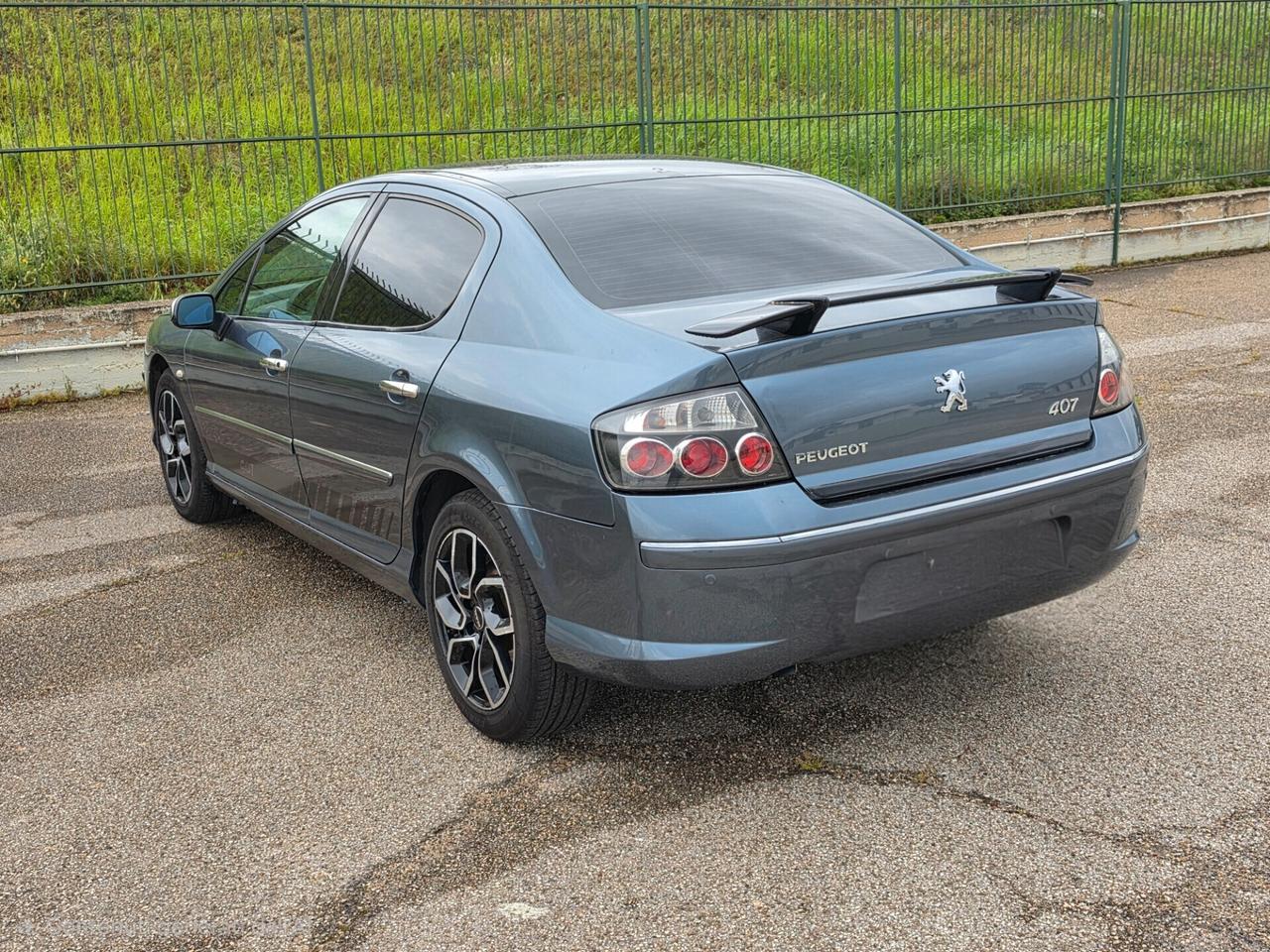 Peugeot 407 2.0 HDi Confort