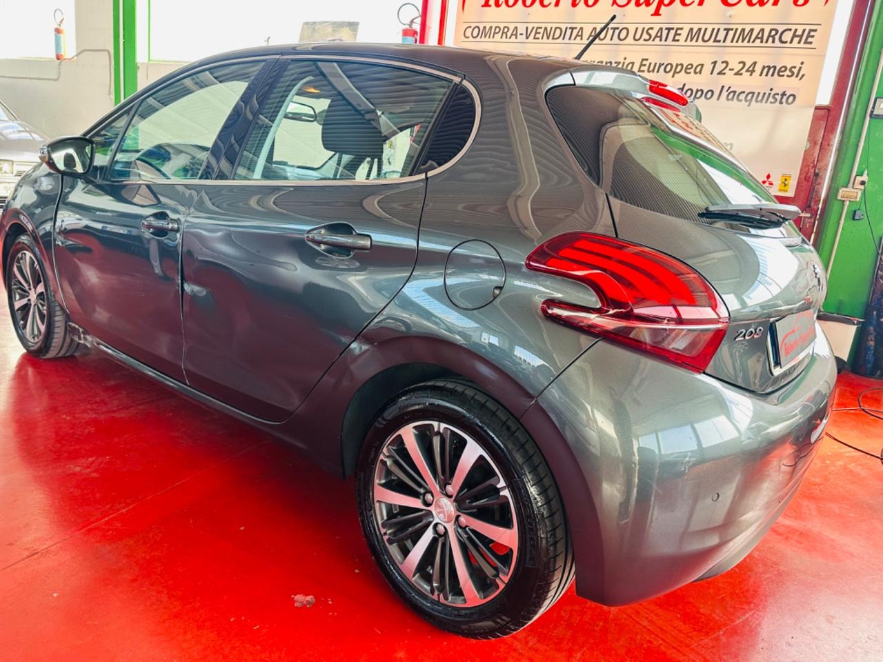 Peugeot 208 PureTech 82 5 porte Allure