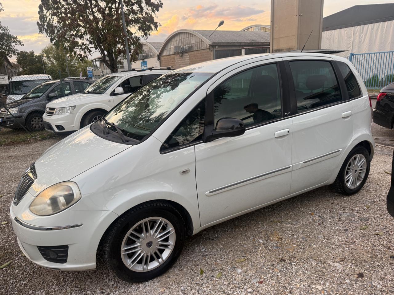 Lancia MUSA 1.3 Mjt 95 CV Gold