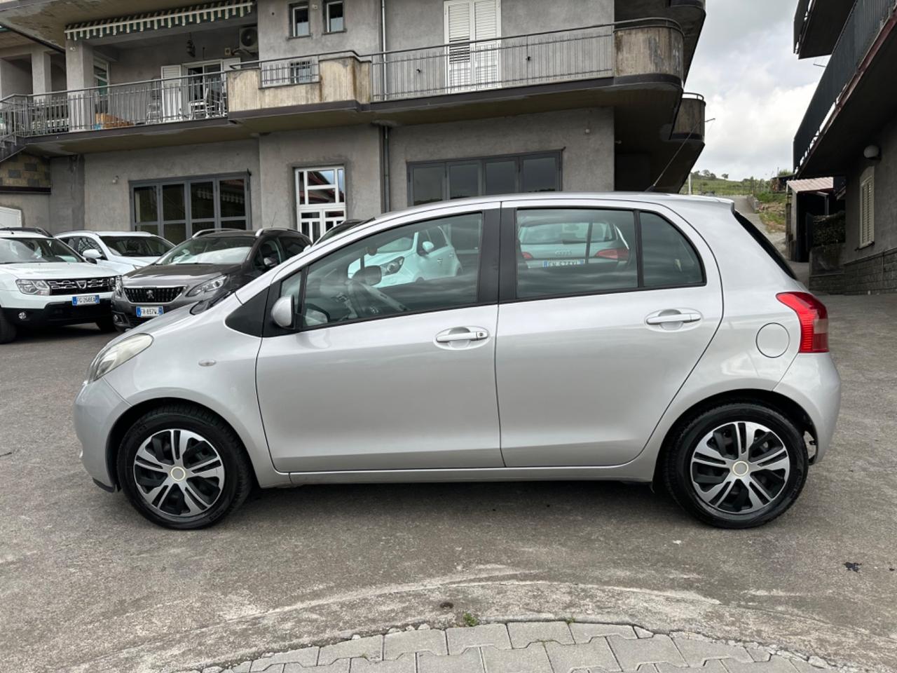 Toyota Yaris 1.3 5 porte