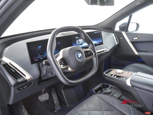 BMW iX xdrive50 pacchetto sportivo
