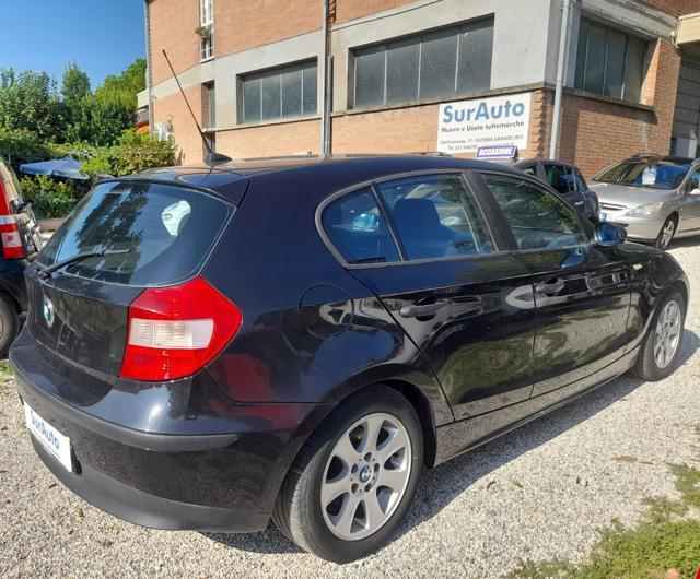 BMW 118 d 5 porte Attiva