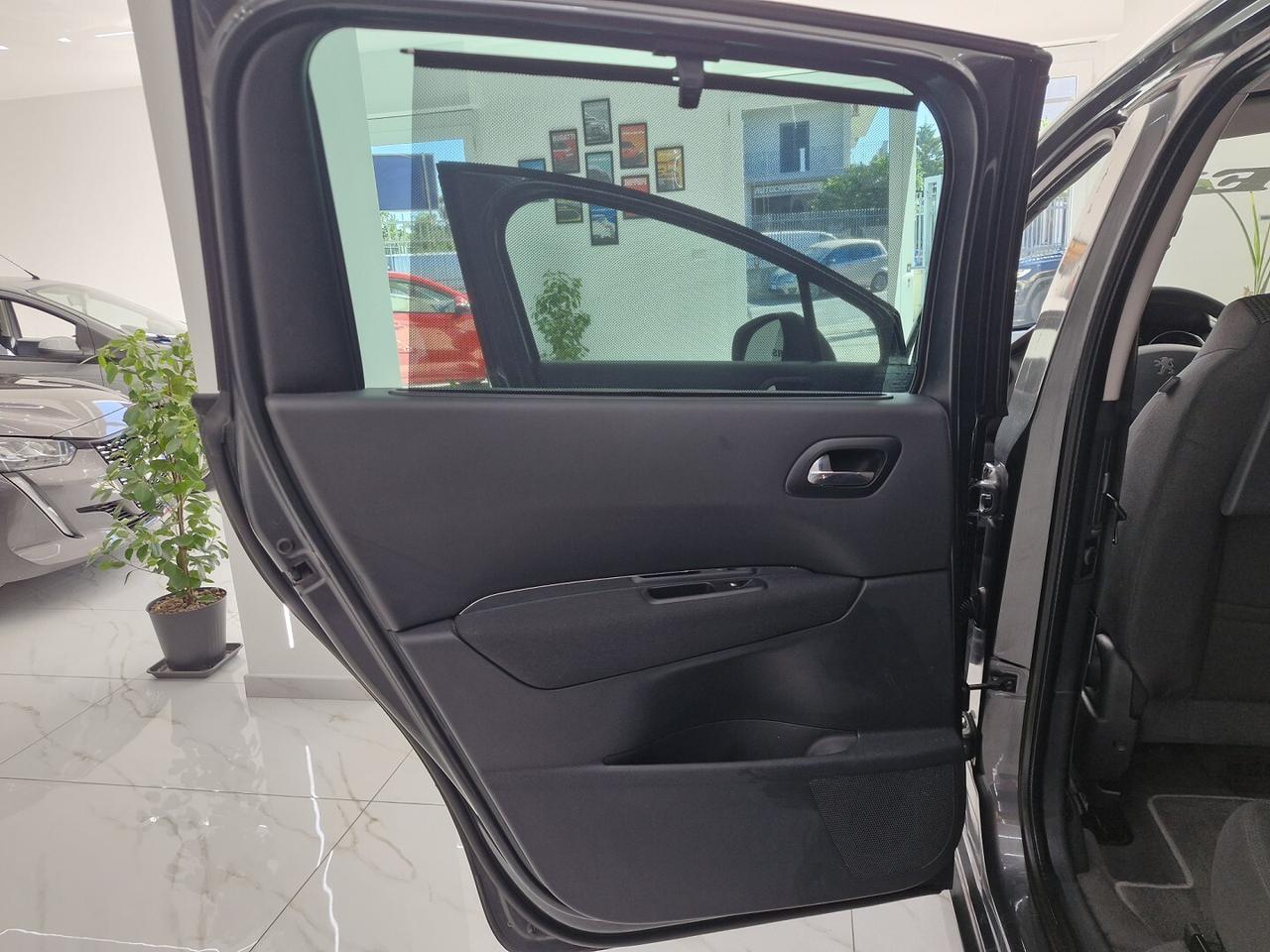 PEUGEOT 5008 2.0 DIESEL150CV 7 POSTI