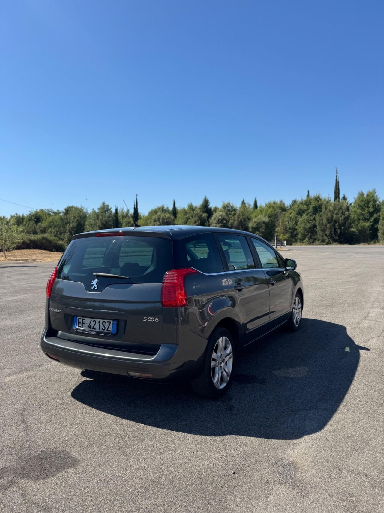 Peugeot 5008 1.6 HDi 112CV Premium