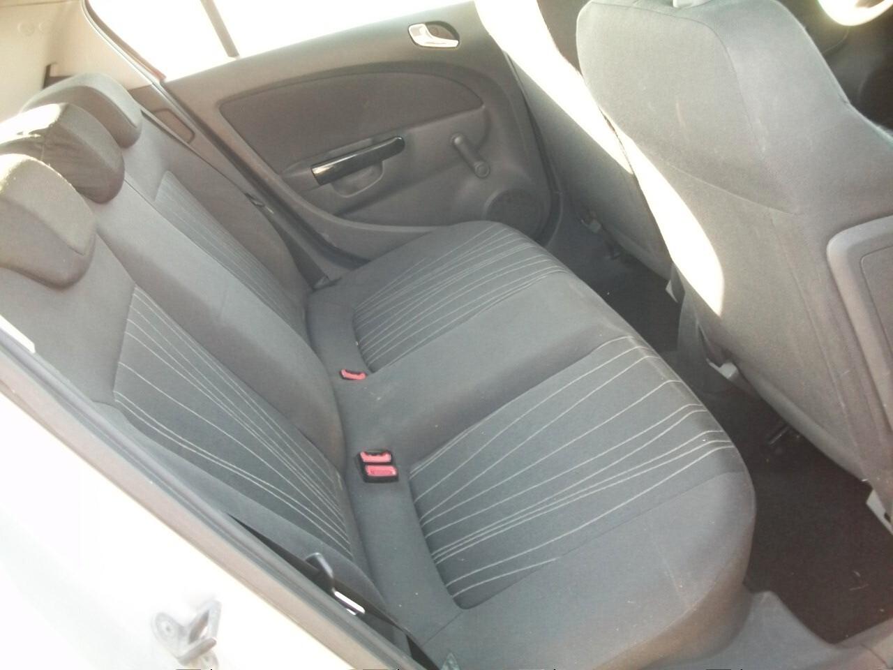 Opel Corsa 1.2 5 porte Enjoy 05 PORTE SI NEOPATENTATI CC 1229 EURO 04 BENZINA GARANZIA UN ANNO