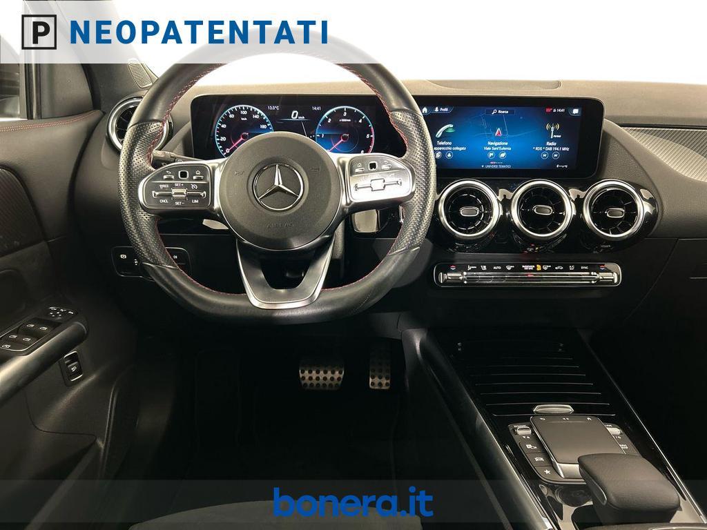 Mercedes GLA 180 180 D Premium 8G-DCT