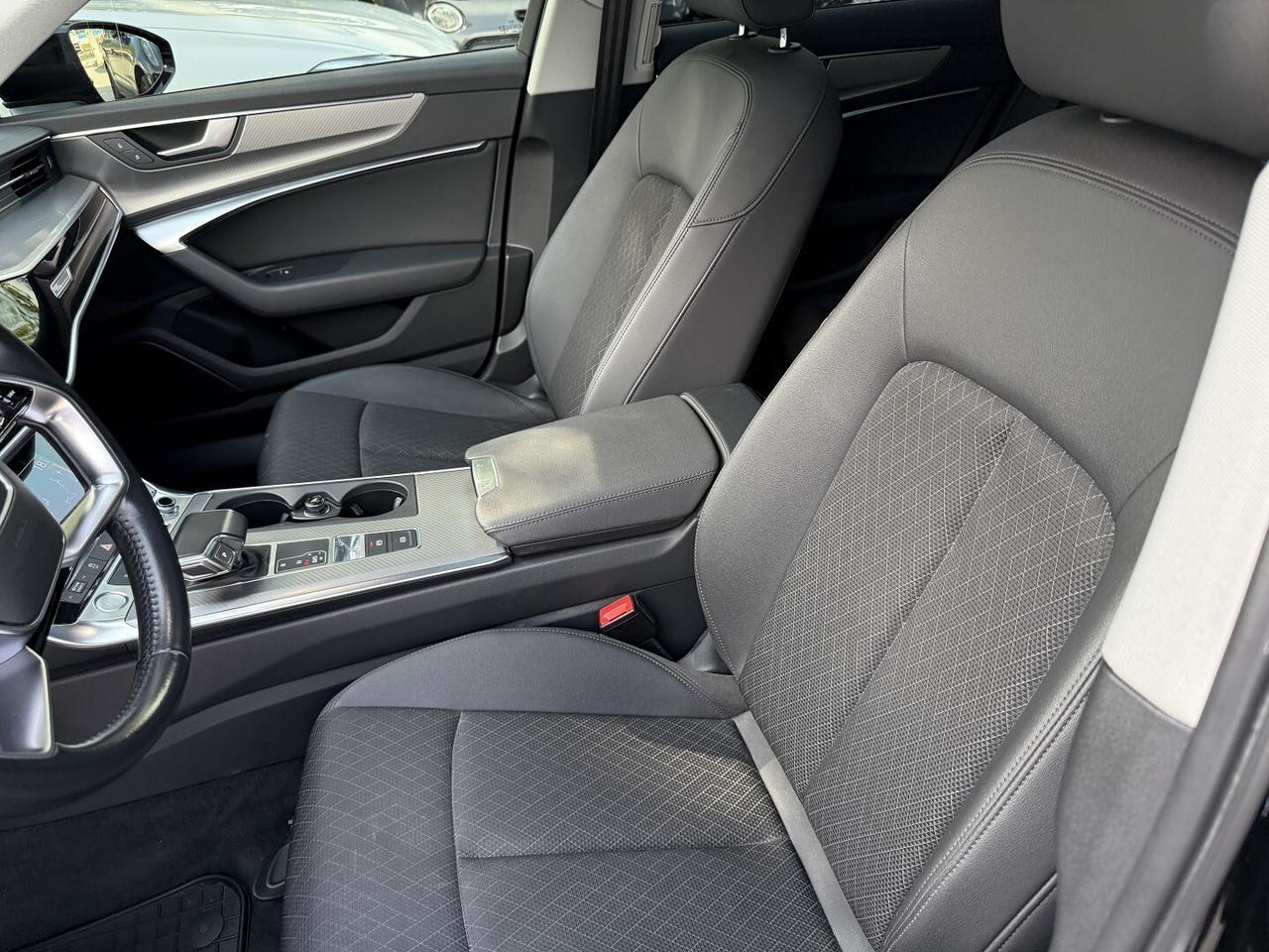 AUDI A6 AVANT VIRTUAL TDI-HYBRID BLACK LINE