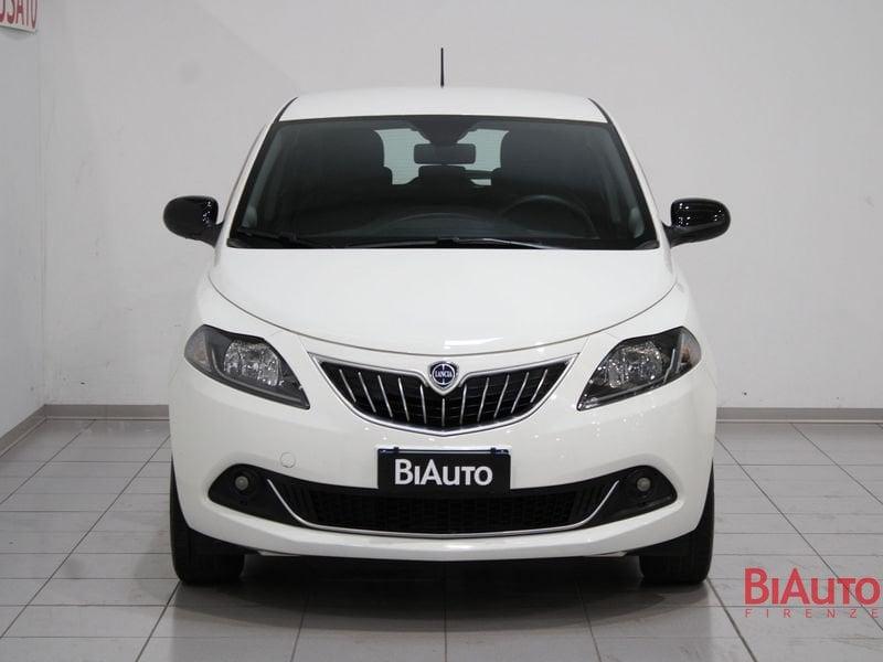 Lancia Ypsilon Ypsilon 1.0 firefly hybrid Silver s&s 70cv