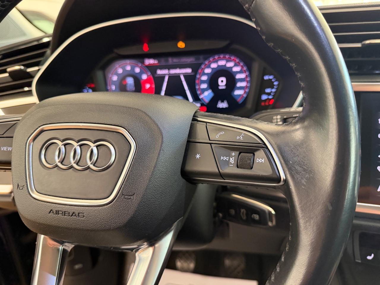 Audi Q3 35 TFSI S-LINE EDITION TOTAL BLACK GANCIOTRAINO