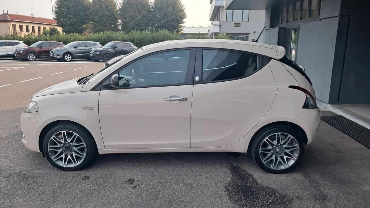 Lancia Ypsilon 1.2 69 CV 5 porte GPL Ecochic Platinum FC428