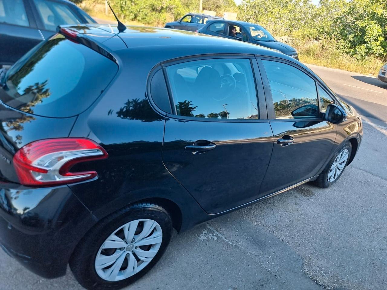 Peugeot 208 1.2 VTi 82 CV 5 porte Access GANCIO TRAINO