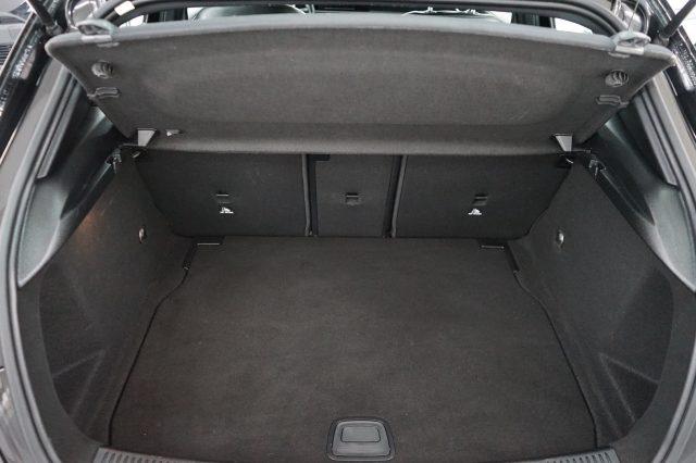 MERCEDES-BENZ A 180 d Automatic Business UFFICIALE UNIPROP.