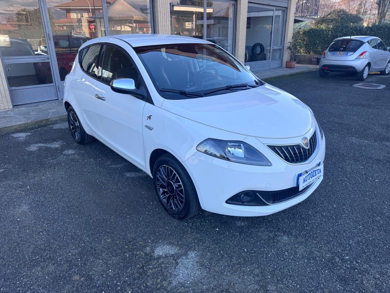 Lancia Ypsilon 1.0 Hybrid Alberta Ferretti