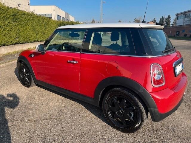 Mini Mini 1.6 16V Cooper D