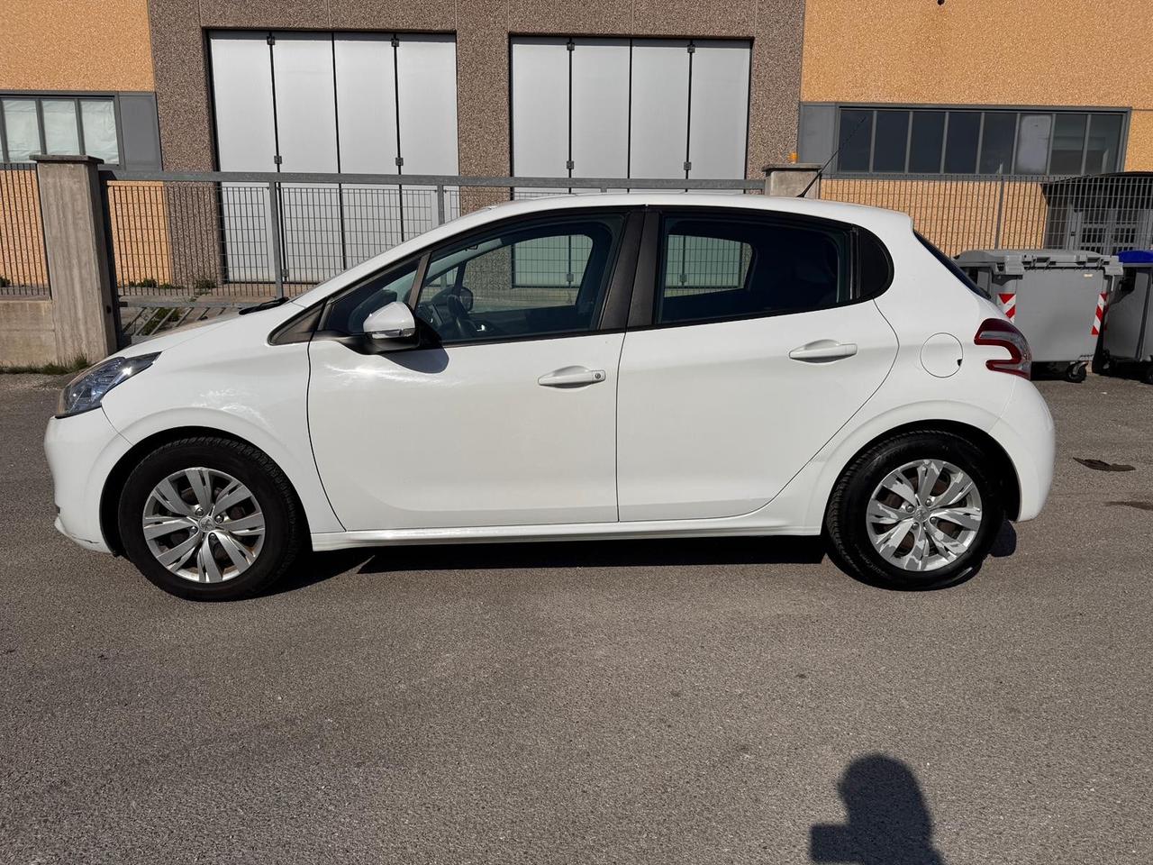 PACCHETTO : PEUGEOT 208 + LANCIA YPSILON GPL