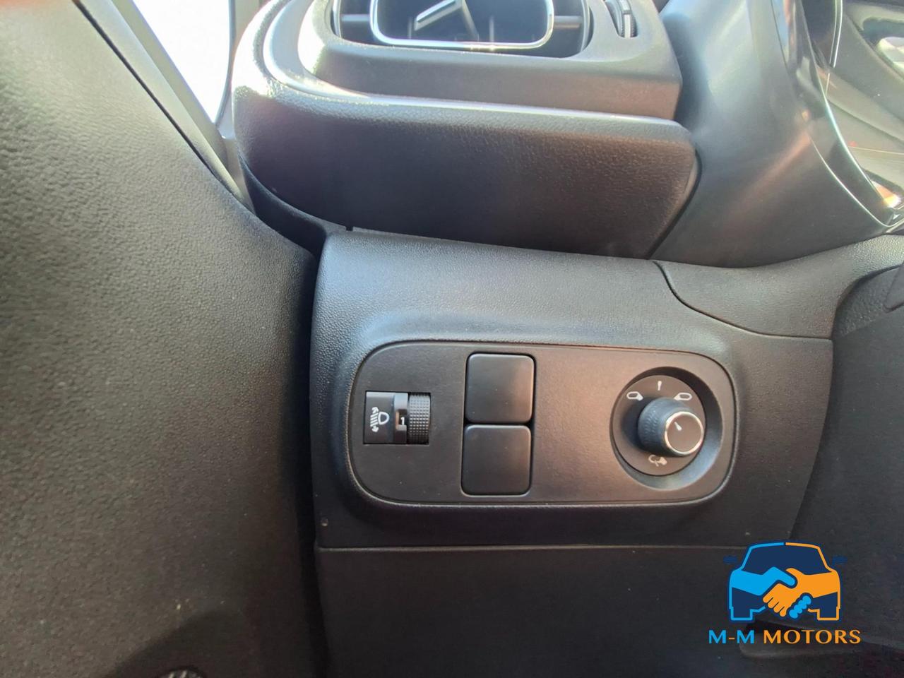 Citroen C3 1.2 neo patentati - unico proprietario perfetta !