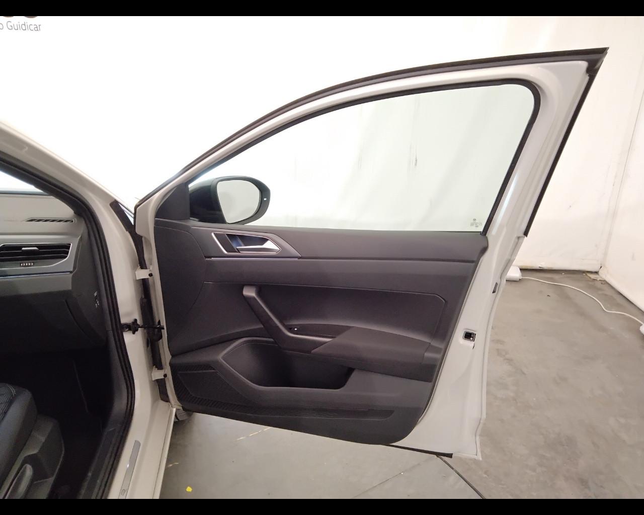 VOLKSWAGEN Taigo - Taigo 1.5 tsi R-Line 150cv dsg