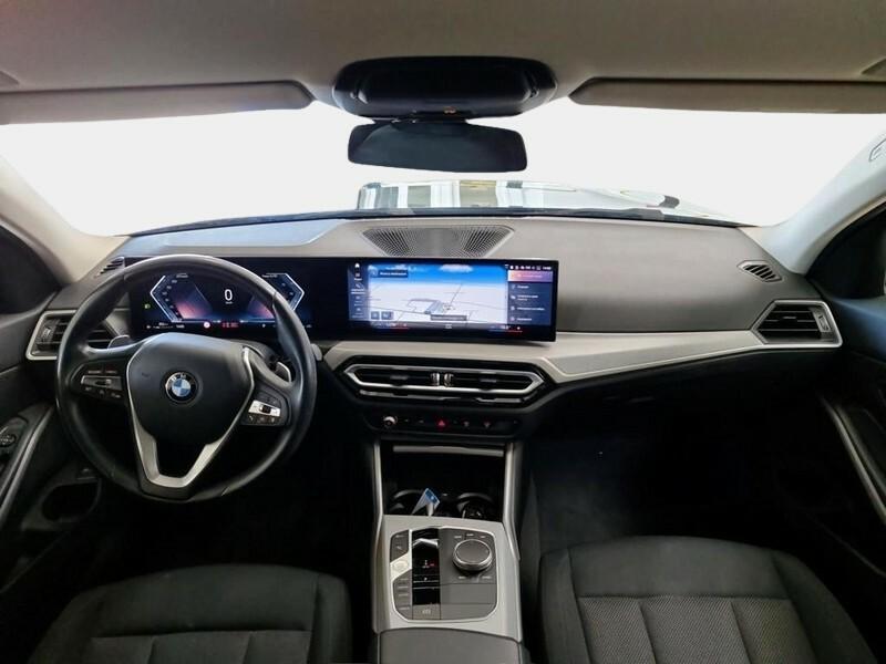 BMW 318 48V Business Advantage Touring auto